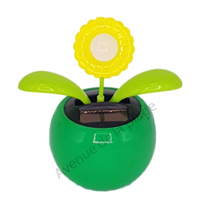 Fleur jaune solaire qui se balance A