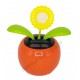 Fleur jaune solaire qui se balance B