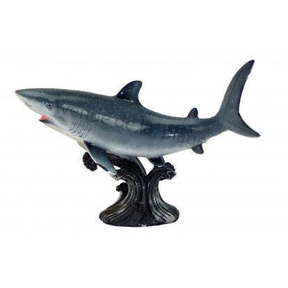 Statuette grand requin blanc