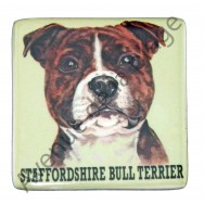 Magnet chien Staffordshire Bull Terrier