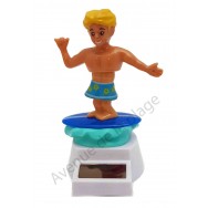 Figurine surfeur solaire